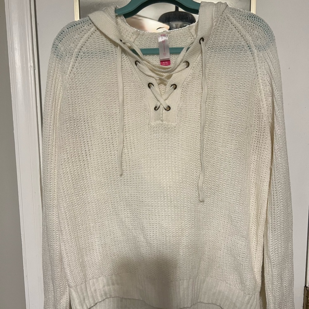 Knitted Sweater w/hood